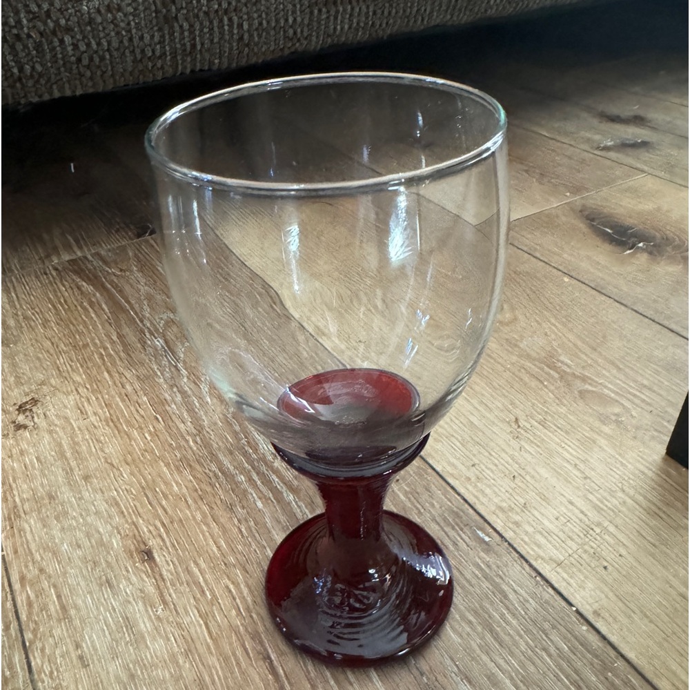 FIRE & LIGHT HAND CRAFTED RECYCLED GLASS GOBLET IN RED